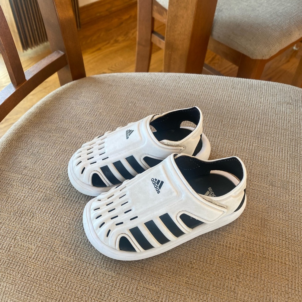 Adidas Kids' Summer Closed-Toe Water Sandal, toddler sz 7